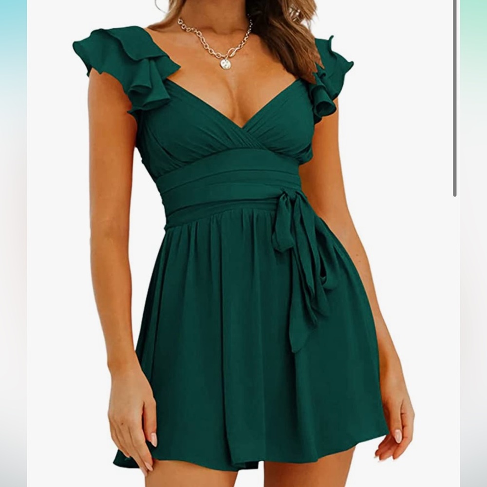 green homecoming dress💚🍃💃